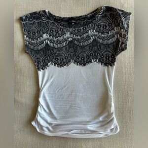 Daytrip Black and White Short Cap Sleeve Blouse Top
